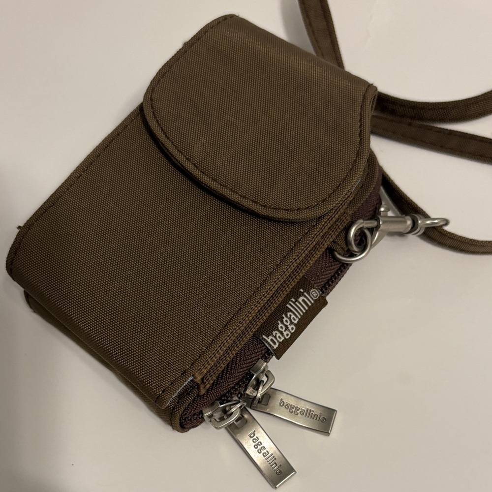 🔥VINTAGE🔥Baggallini Crossbody Wallet - Picture 1 of 5